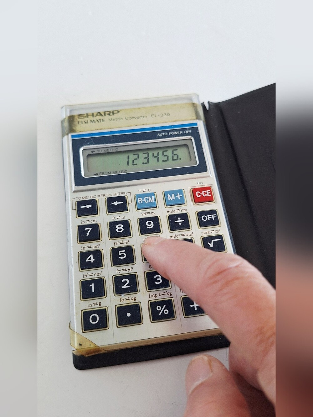 Sharp Calculator - Picture 3 of 14